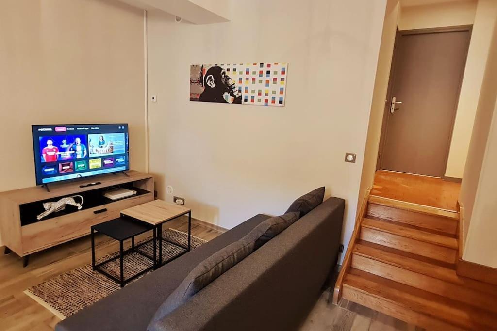 Apartamento Le 56 Faubourg - Proche Centre - Parking Gratuit Beaune  Exterior foto